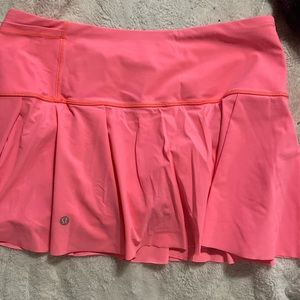 Lululemon skort, size 8 excellent condition